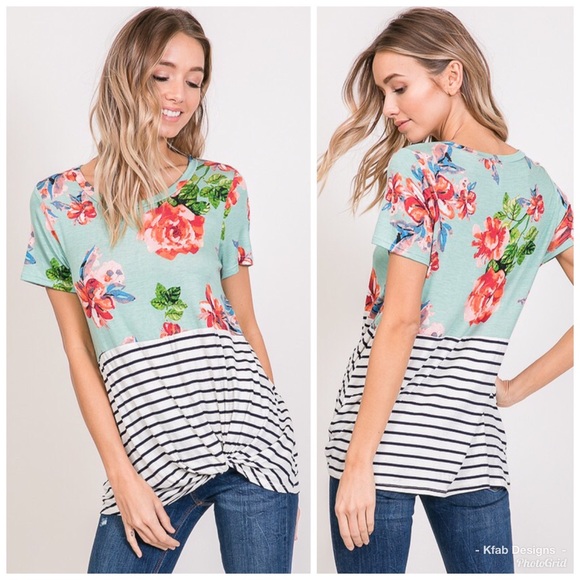 Tops - 🥰LAST 1! Sage Floral Contrast Color Block Top!